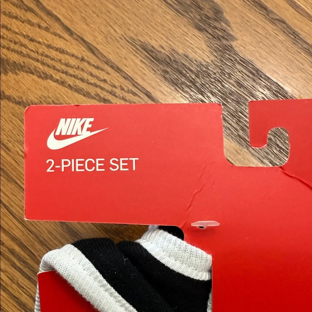 Nike Black and White Bib and Booties Set